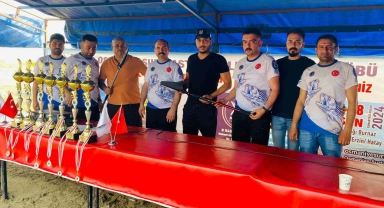 Oltalar birincilik için denize atıldı