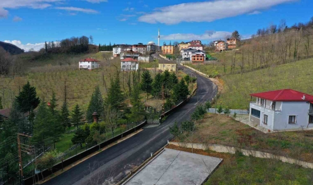 Ordu Büyükşehir, sıcak asfalt çalışmalarını sürdürüyor
