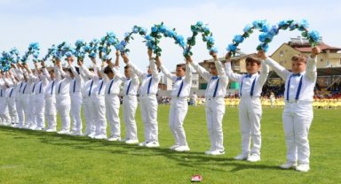 Ordu'nun ilçelerinde 23 Nisan Ulusal Egemenlik ve Çocuk Bayramı kutlandı