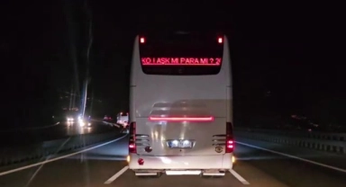 Otobüsün arkasını görenler şaştı kaldı