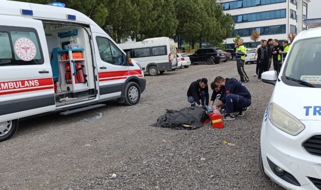 Otomobilin çarptığı kadın hayatını kaybetti