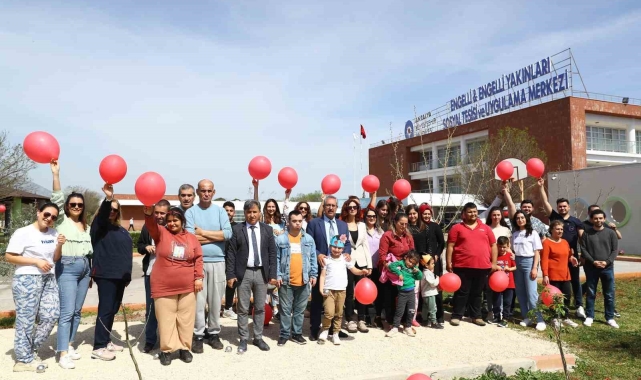 Özel bireyler ağaç dikip can suyunu verdi