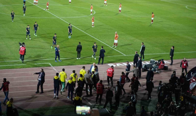 PFDK, Fenerbahçe'ye hükmen mağlubiyet ve para cezası verdi