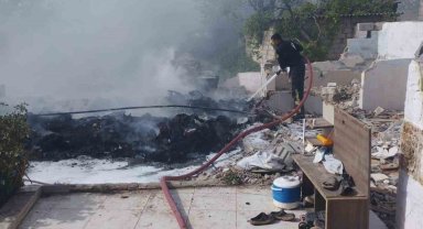 Reyhanlı'da çıkan çadır yangını söndürüldü