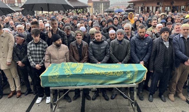 Rize'deki trafik kazasında ölen kişinin cenazesi defnedildi