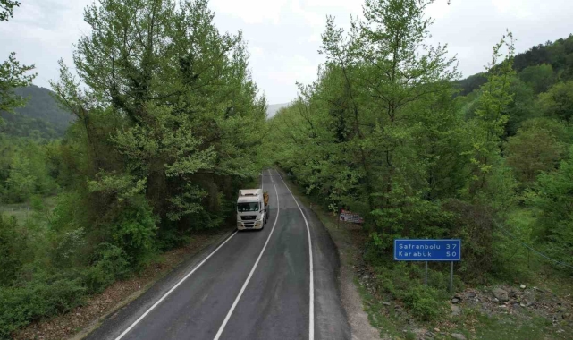 Safranbolu'daki ağaç tüneli hayran bırakıyor
