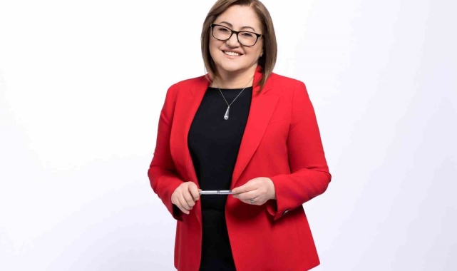 Şahin: "Kadir Gecesi'nin feyiz ve bereketi bin aydan daha hayırlıdır"