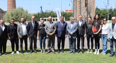 Sakız Adası'nda dostluk turnuvası