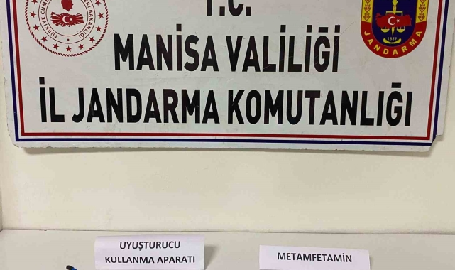 Salihli jandarması uyuşturucu tacirlerine nefes aldırmıyor