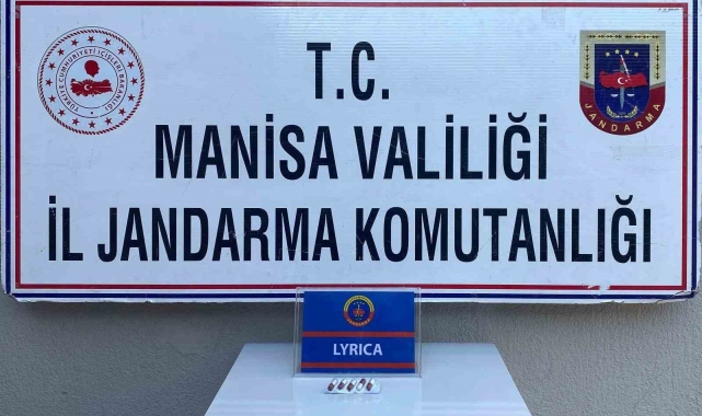 Salihli'de şüpheliden uyuşturucu hap çıktı