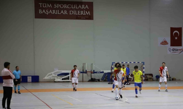 Salon Futbolu Bölgesel Lig Müsabakaları Nevşehir'de başladı