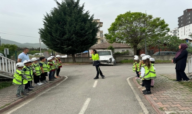 Samsun'da minik öğrenciler trafik bilinci için eğitim aldı