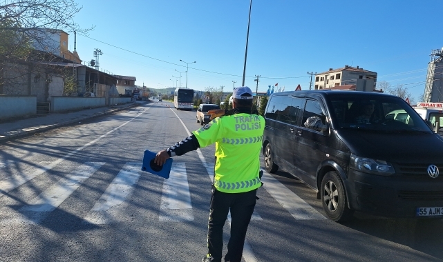 Samsun'da trafik uygulaması yapıldı