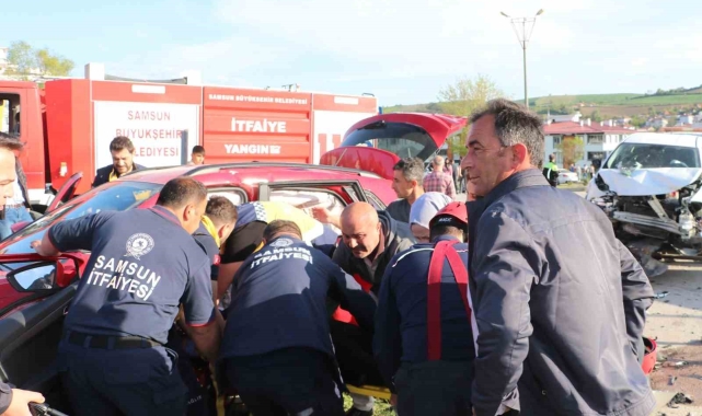 Samsun'da trafik kazası: 3'ü çocuk 8 yaralı