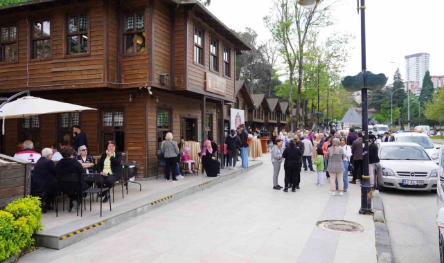 Semiha Göncü Kitabevi ve Kitap Kafe kapılarını açtı