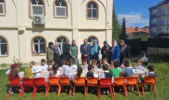 Simav'da 4-6 Yaş Kur'an Kursu öğrencileri "Tekne Orucu" tuttu