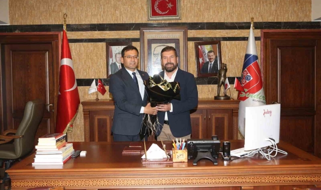 Sındırgı'da yeni Başkan Serkan Sak göreve başladı