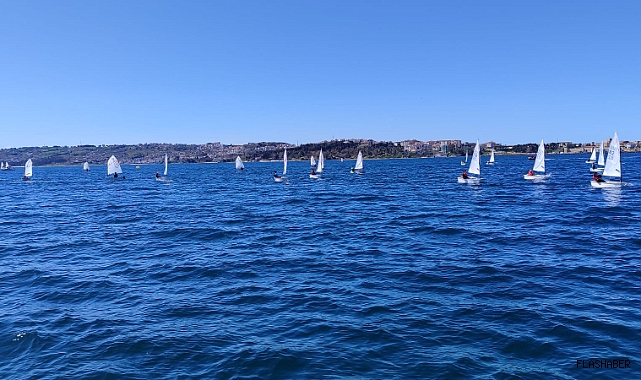 SİNOP'TA HEYECAN DOLU YELKEN MÜSABAKASI!