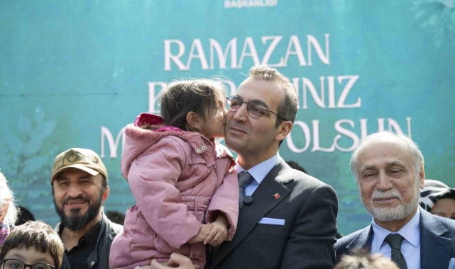 Şişli Belediye Başkanı Şahan, Darülaceze sakinleriyle bayramlaştı