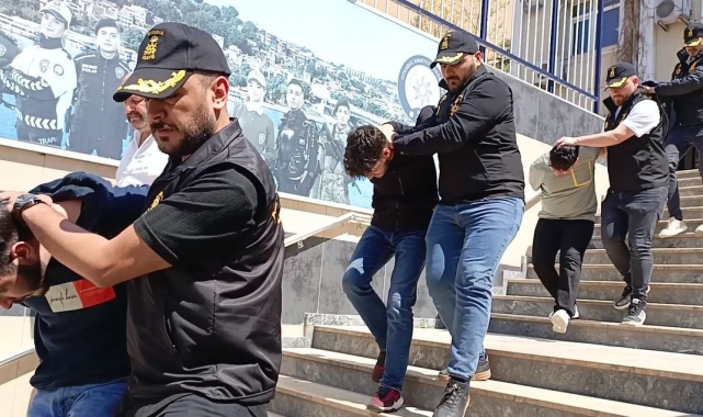 Şişli'de kıraathanenin önünde duran genci, cipten silahla ateş açarak öldüren şüpheliler yakalandı