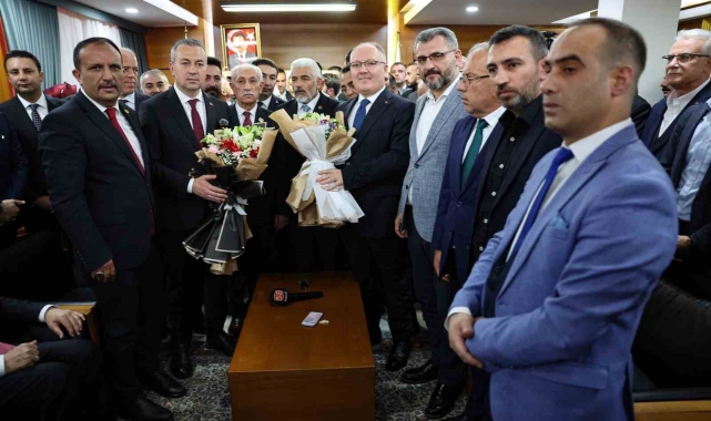 Sivas Belediye Başkanı Adem Uzun, görevi devraldı