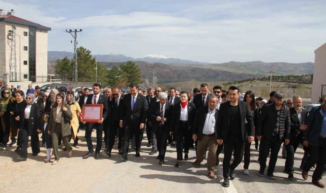 Suşehri Belediyesi'nde devir teslim töreni
