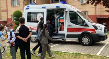 Tadilat yapılan apartmanın çatı katında yangın : 1 yaralı