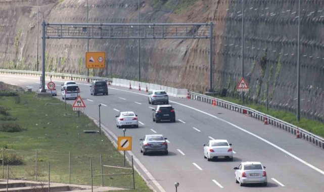 TEM'in Bolu geçişinde akıcı yoğunluk
