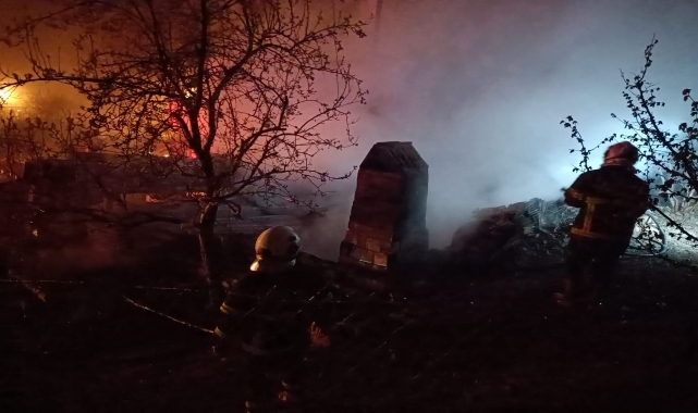 Tokat'ta çıkan yangında tek katlı ev kullanılmaz hale geldi