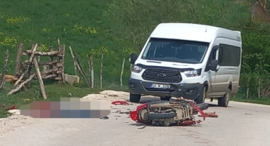 Tokat'ta minibüs ile çarpışan motosikletin sürücüsü öldü