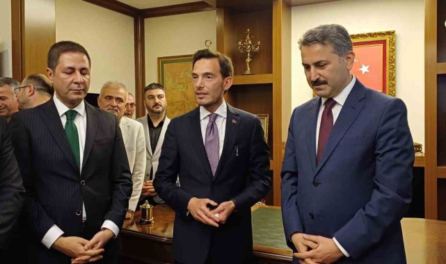 Tokat'ta coşkulu devir teslim töreni