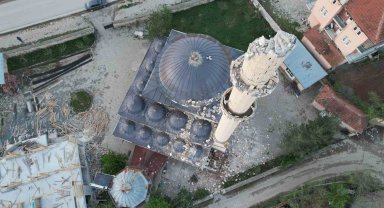 Tokat'ta korkutucu depremin izleri gün ağarınca ortaya çıktı