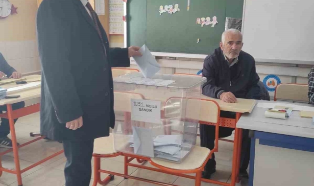 Tomarza'da Osman Koç 7 bin 491 oyla kazandı