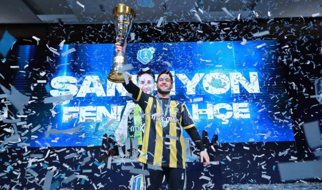 Türk Telekom eSüper Kupa'nın sahibi Fenerbahçe