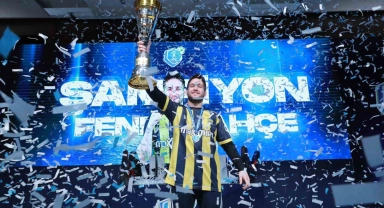 Türk Telekom eSüper Kupa'nın sahibi Fenerbahçe