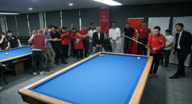 Türkiye Bilardo Federasyonu Başkanı Ercan, Bolu'da bilardo salonu açılışına katıldı: