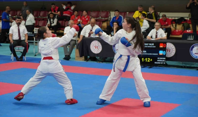 Türkiye Minikler Karate Şampiyonası Gaziantep'te başladı