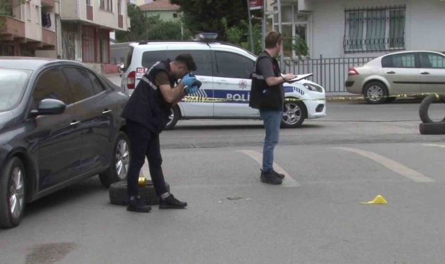 Ümraniye'de kız meselesi nedeniyle çıkan silahlı kavgada bir kişi yaralandı