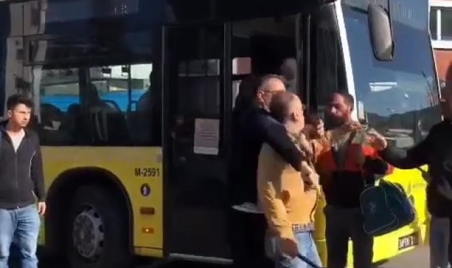 Ümraniye'de ticari taksi sürücüsü otobüs şoförüne levye ile saldırdı