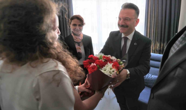 Vali Hüseyin Aksoy şehit ve gazi ailelerini ziyaret etti