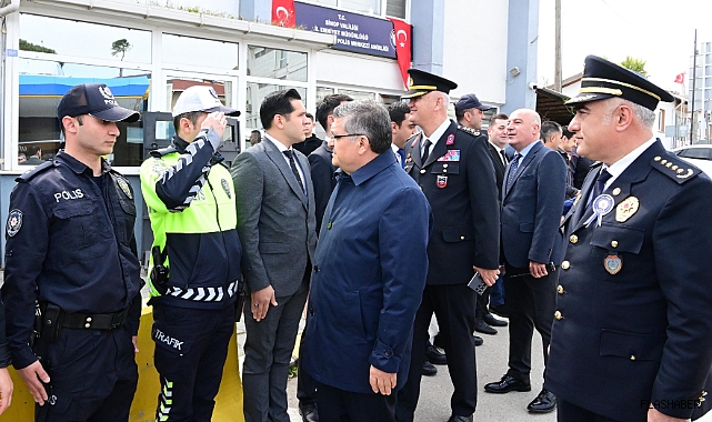 VALİ ÖZARSLAN'DAN JANDARMA VE EMNİYET EKİPLERİNE BAYRAM ZİYARETİ!