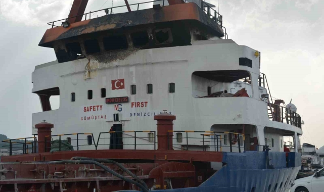 Yangın çıkan gemide tahliye işlemleri tamamlandı