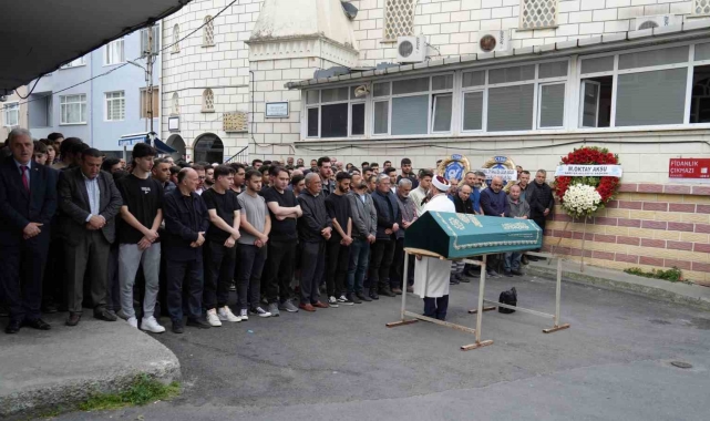 Yangın faciasında hayatını kaybeden Mahmut Emin Kaya son yolculuğuna uğurlandı