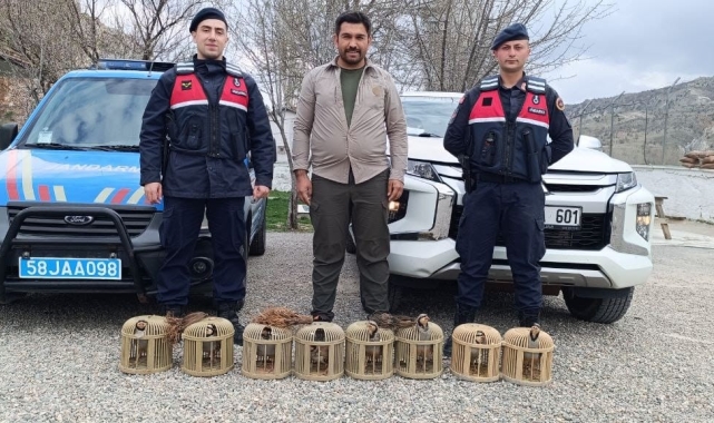 Yasadışı avlanan 4 kişi suçüstü yakalandı