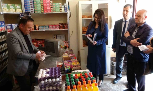 Yozgat'ta zimem defteri geleneği ile ihtiyaç sahiplerinin 67 bin liralık bakkal borcu ödendi