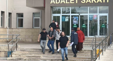 1 kişiyi öldürüp 1 kişiyi yaraladı, mahkemede ise susmayı tercih etti