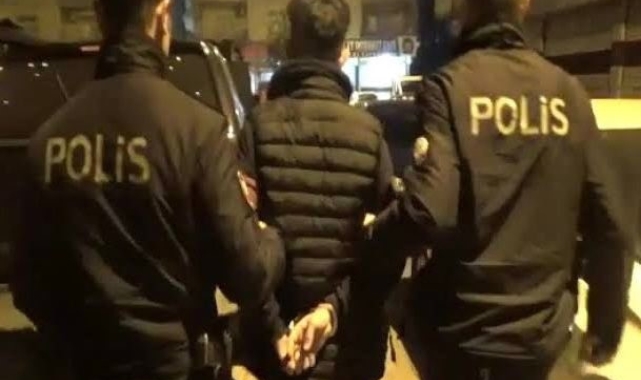 2 yıl 4 ay 22 gün hapis cezası ile aranıyordu