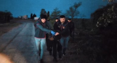 4 milyon liralık kabloyu çalarken kameralara yakalanan 2 zanlı tutuklandı