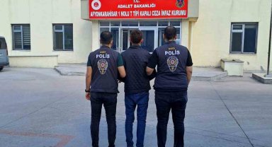 4 yıl hapis cezası ile aranan şahsı polis yakaladı
