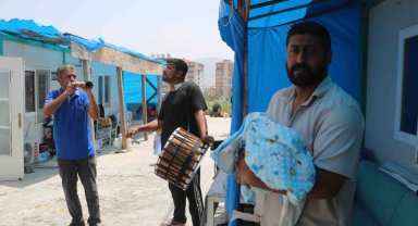 5 kızın ardından doğan erkek evlat davul ve zurnayla karşılandı